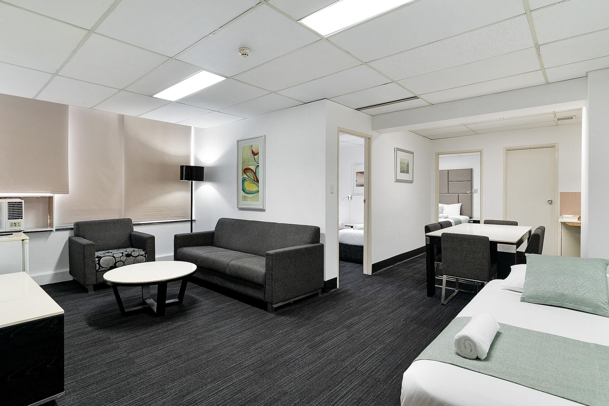 Hotel Cosmo On Bank Adelaide Esterno foto