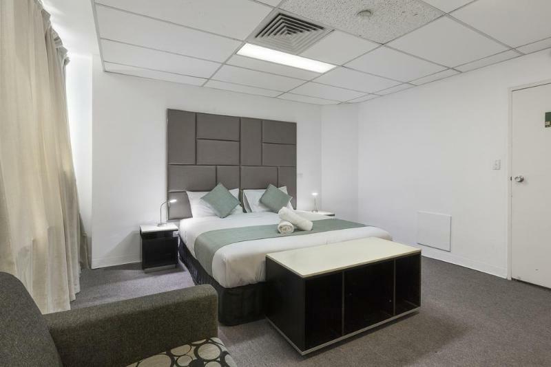 Hotel Cosmo On Bank Adelaide Esterno foto